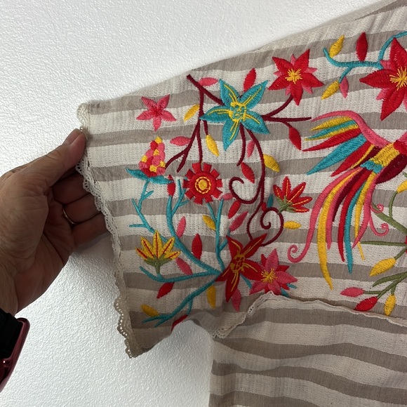 Savana Jane Womens Top Size L Tan Striped Colorful Embroidery Lace Trim Cropped - Picture 10 of 13